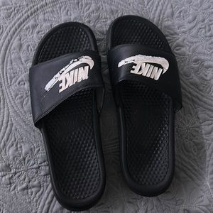 Nike’s Just Do It slides Black for men - size 11